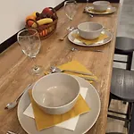 Apartamento Yellow Window