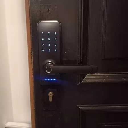 Yellow Window アパート クラクフ