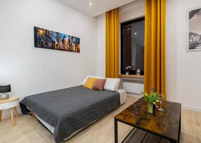 Yellow Window * Krakow